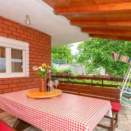 Marijeta, 2a, Trilj Séjour à la campagne Grab