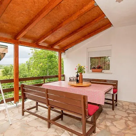 Marijeta, 2a, Trilj *